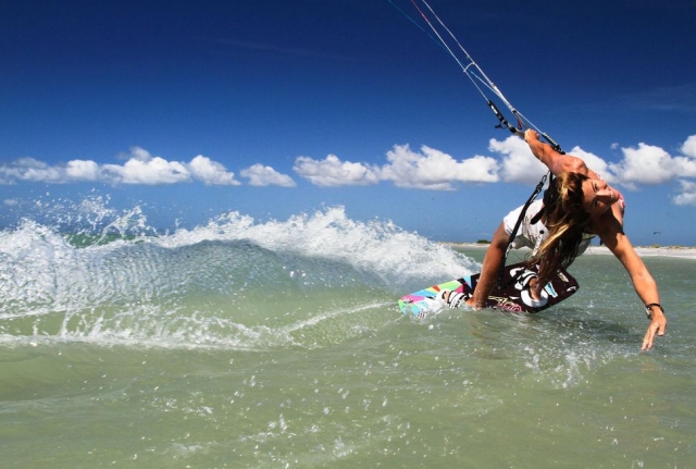  Emozione nel kitesurf nel Gard 